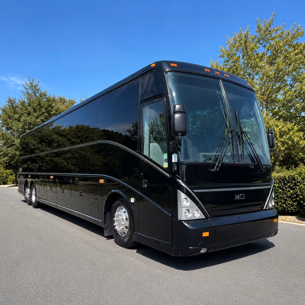airport transfer shuttles to and from des moines international airport