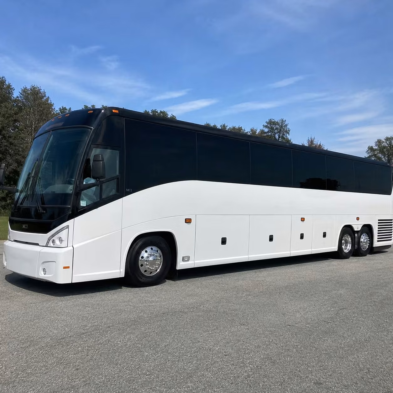 charter buses for des moines school field trips to science and history destinations