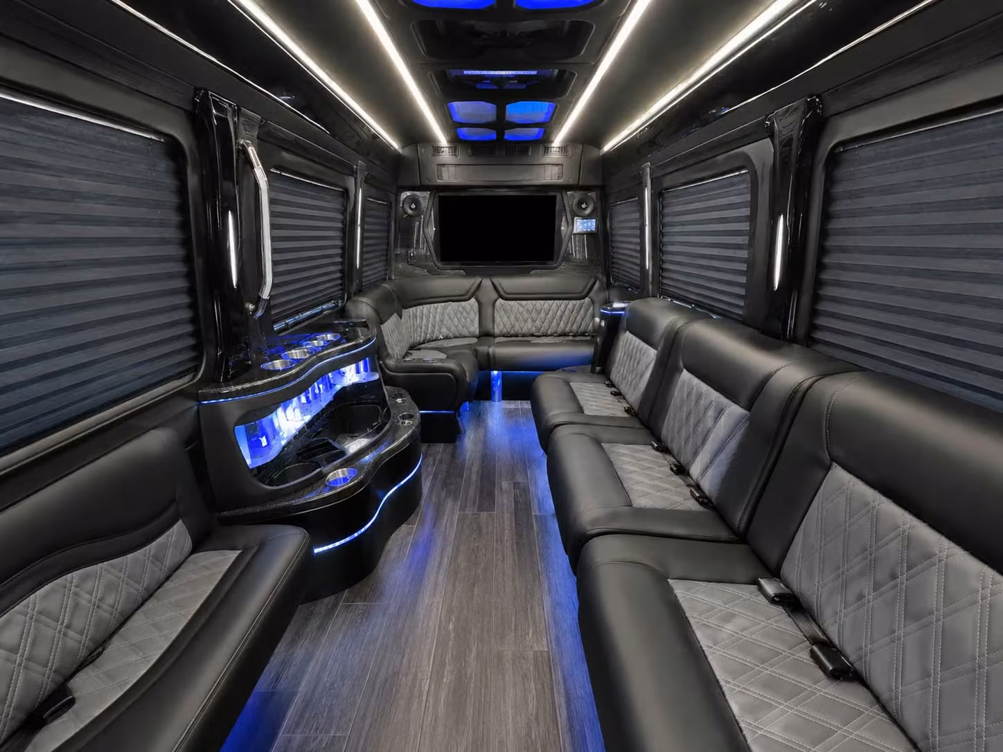 conference and convention bus rentals for des moines churches
