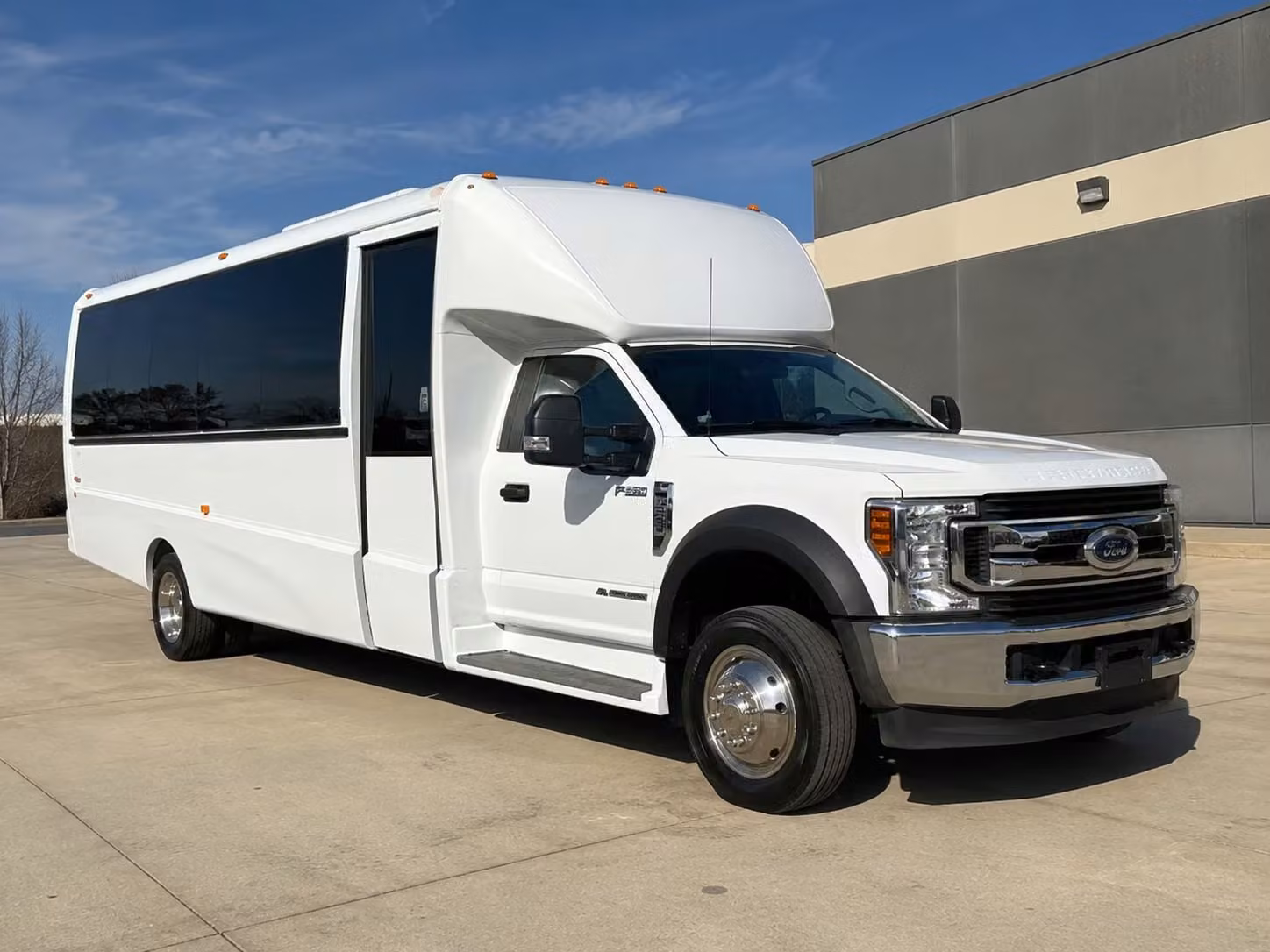 des moines school field trip bus rentals