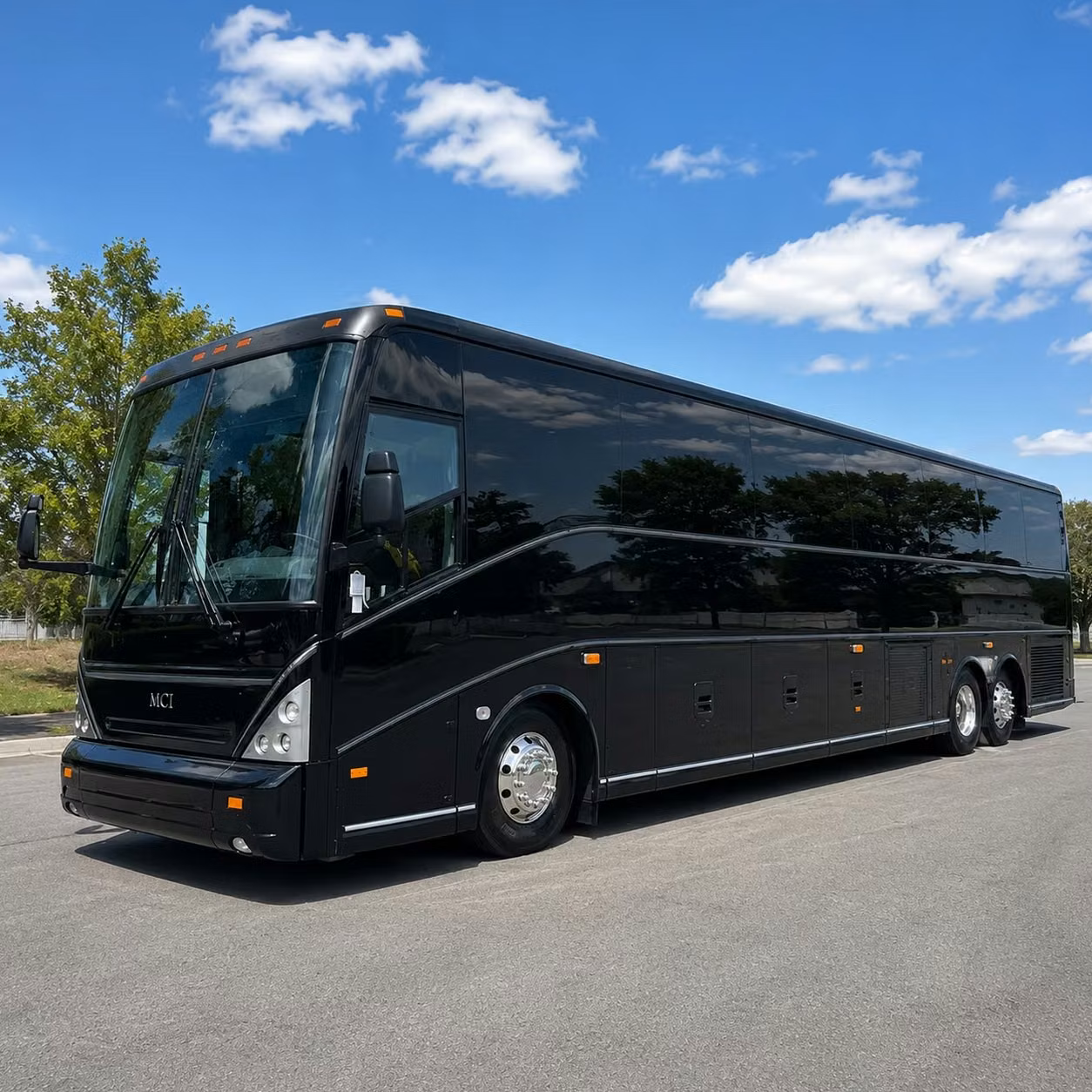 employee commuter shuttles that beat the i 235 and i 80 rush in des moines