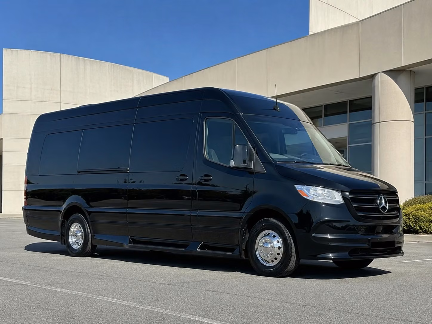 employee shuttles in des moines