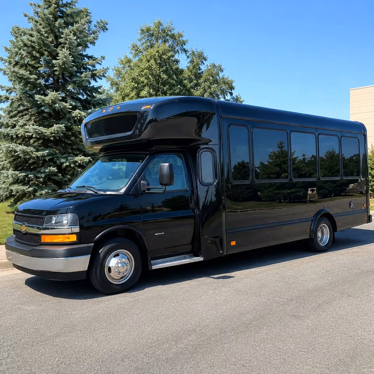 wedding bus rentals in des moines