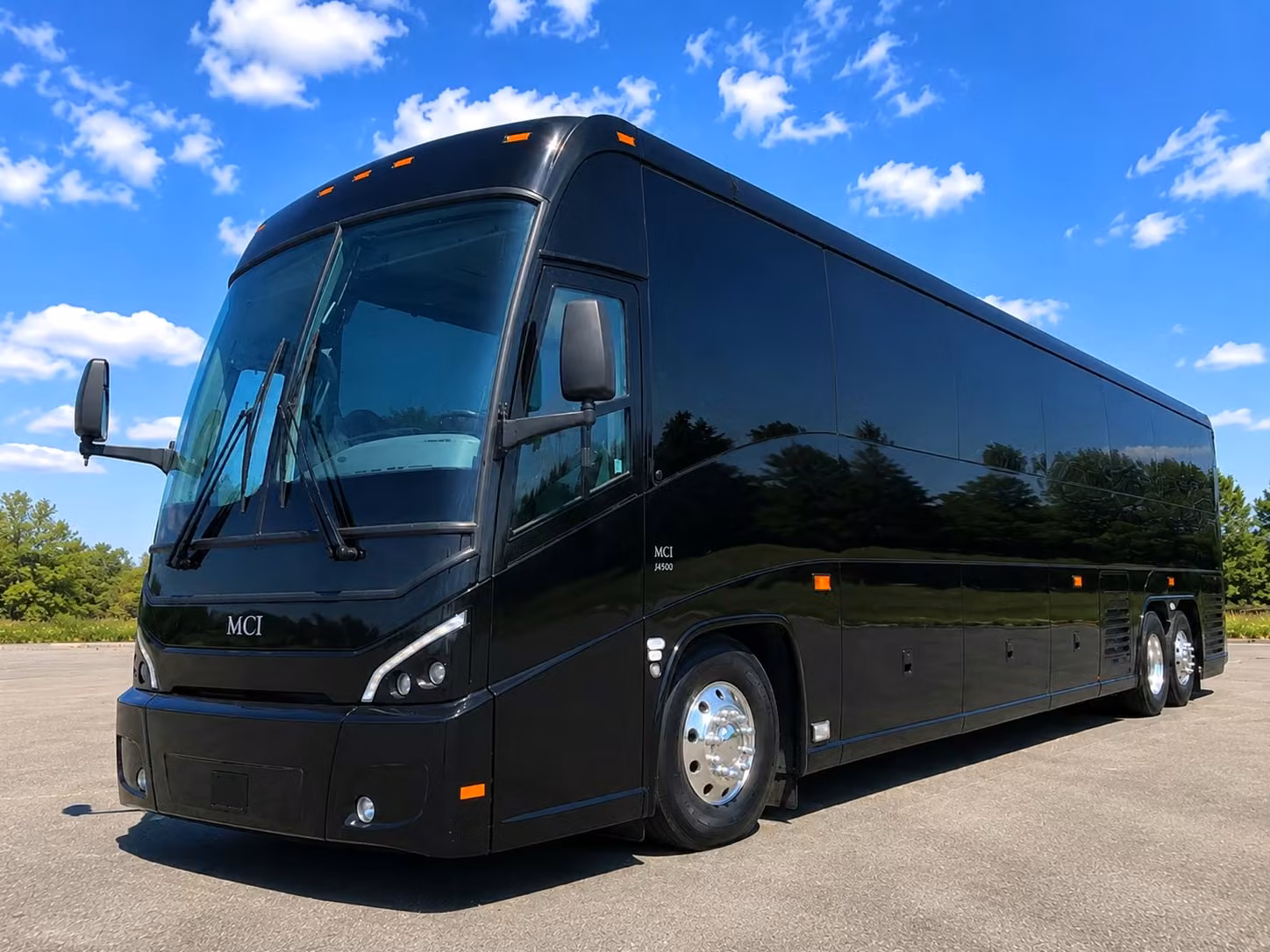wedding shuttle bus rentals in des moines make your big day seamless